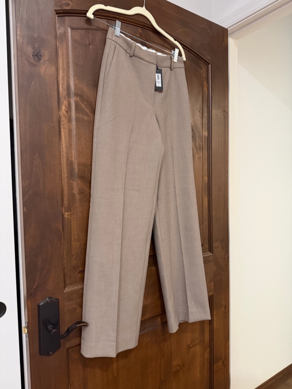 NWT Aritzia Agency Pant in Taupe Brown size 2 lightweight slacks - blazer listed